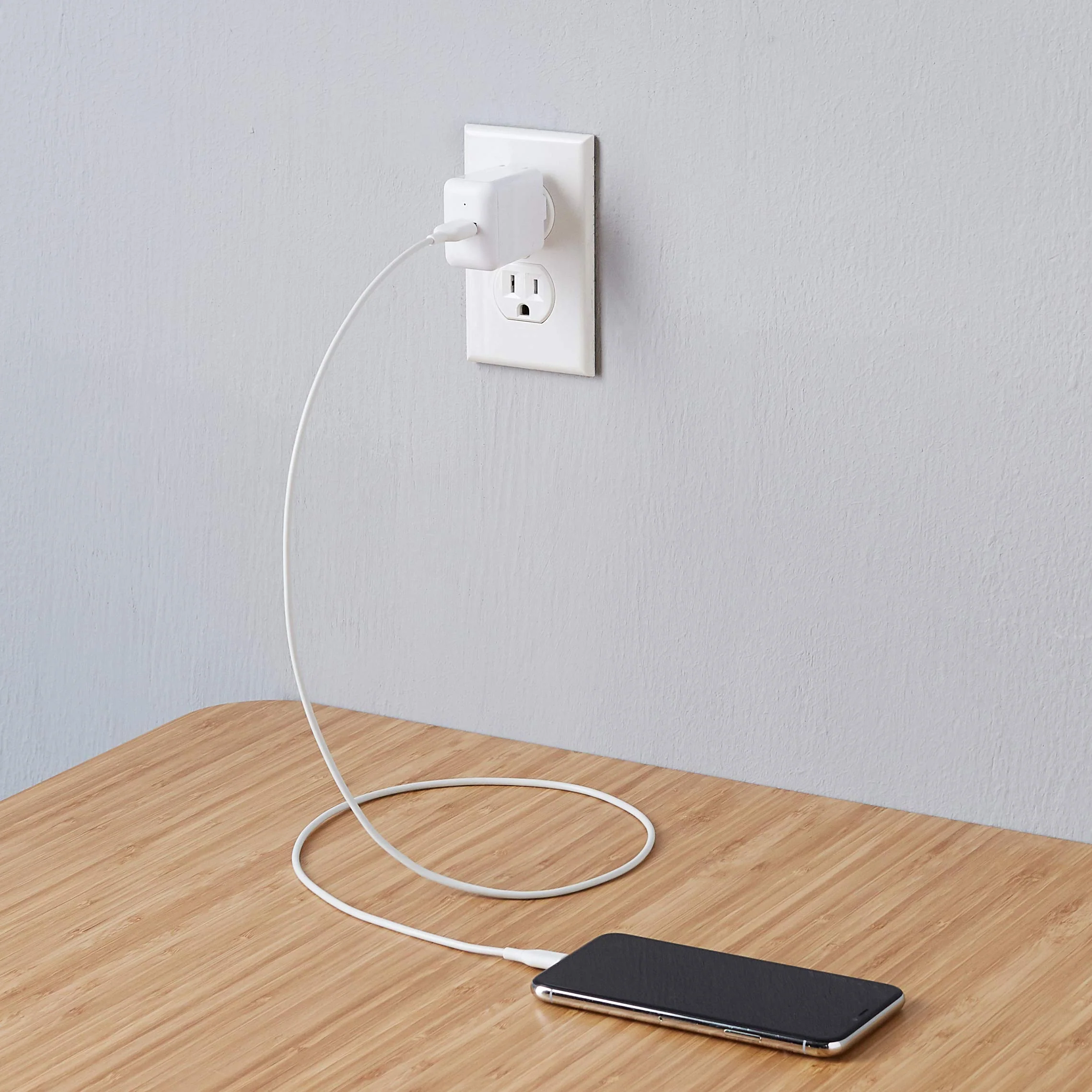 Amazon Basics 12W One Port USB-A Wall Charger (2.4A) for Phones (iPhone 16/15/14/13/12/11/X, Samsung, and more), Pack of 2, White One Port (2-Pack) - Image 6