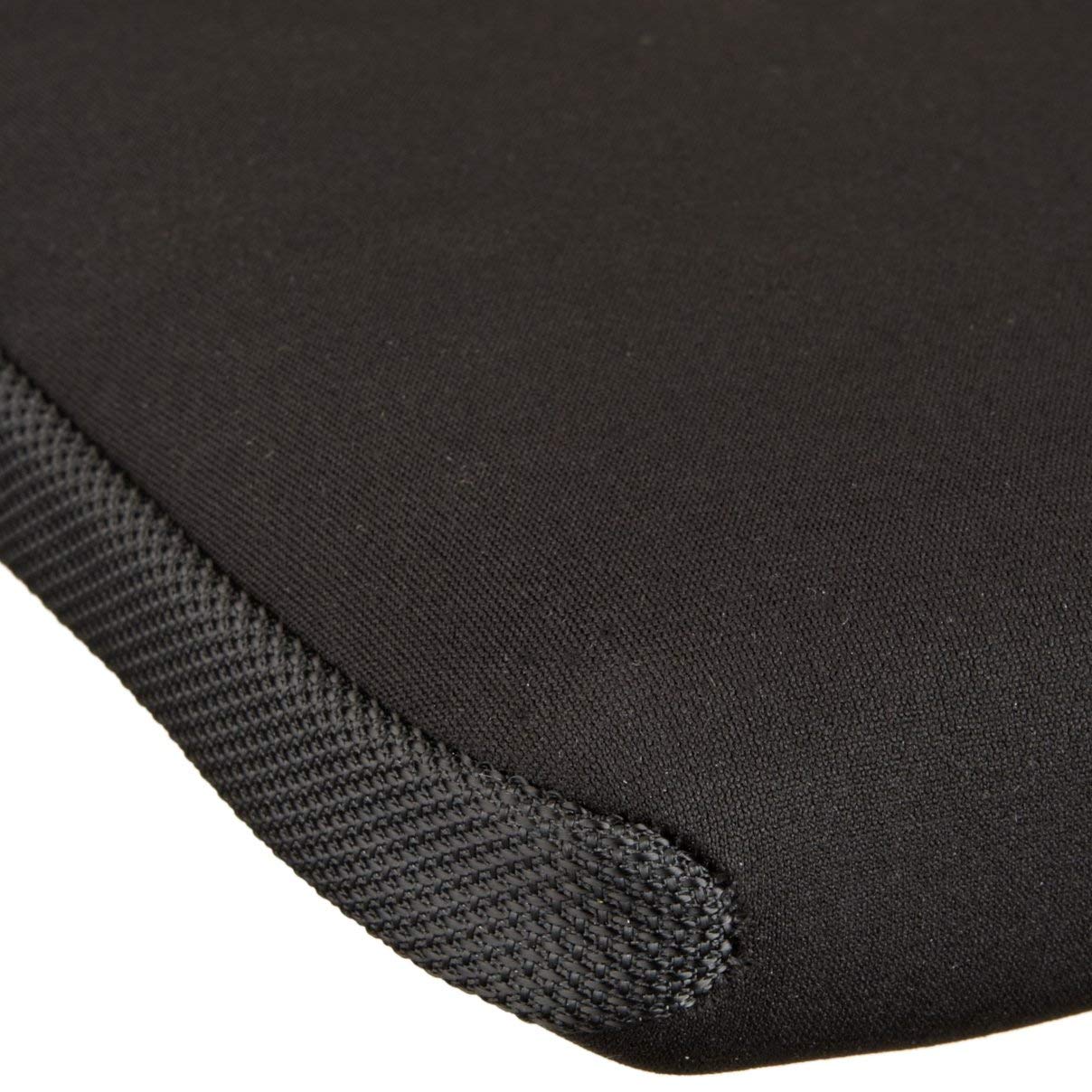 Amazon Basics 17.3-Inch Laptop Sleeve, Protective Case with Zipper - Black 17.3 Inch 1-Pack - Image 7