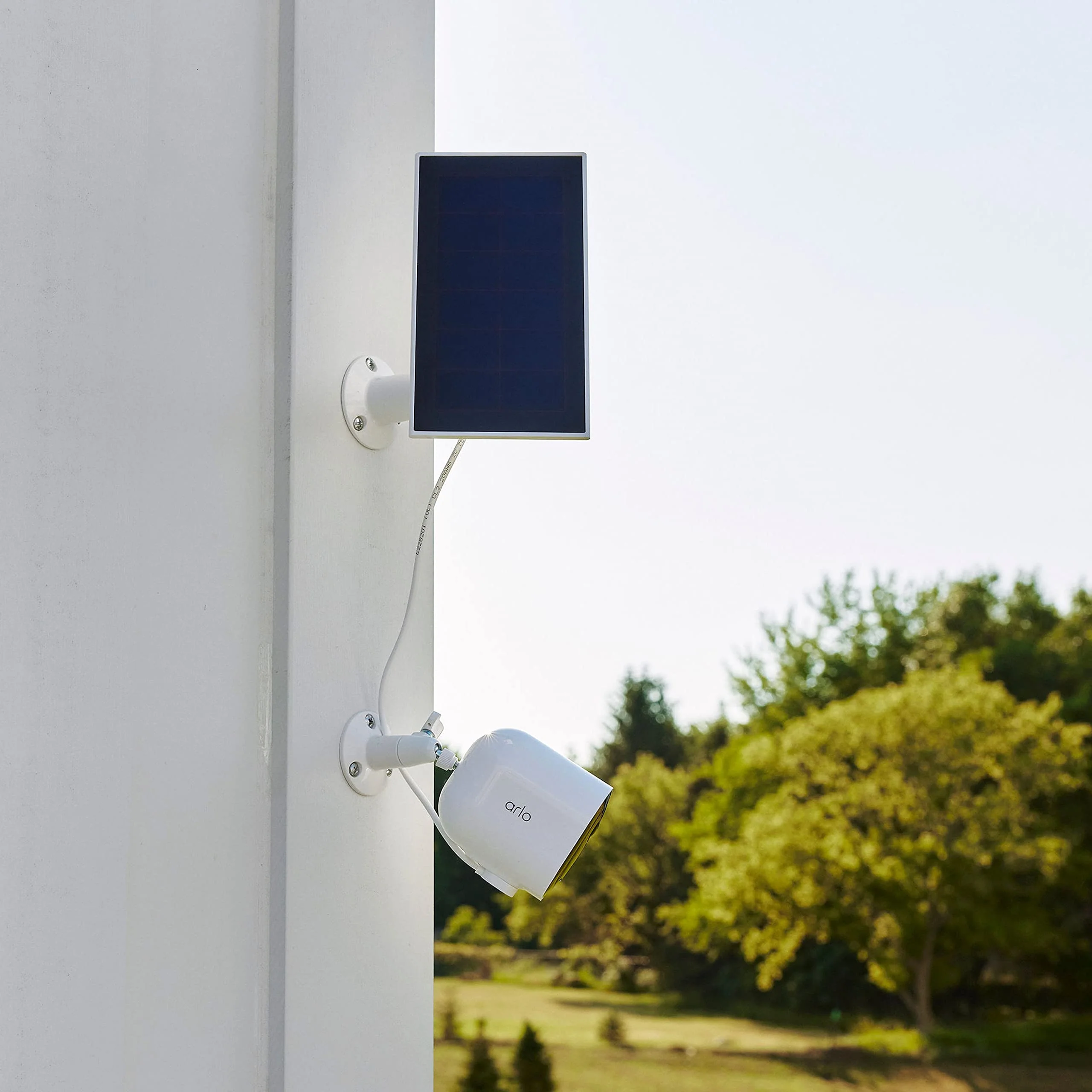 Arlo Solar Panel Charger (2021 Released) - Arlo Certified Accessory - Works with Arlo Pro 5S 2K, Pro 4, Pro 3, Floodlight, Ultra 2, and Ultra Cameras, Weather Resistant, Easy Install, White - VMA5600 - Image 2