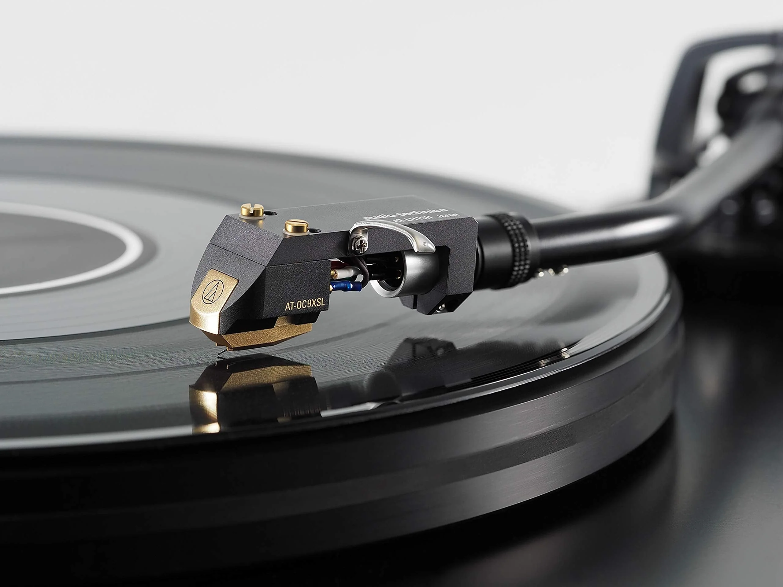 Audio-Technica AT-LH15H 15 Gram Universal 1/2"-Mount Headshell - Image 2
