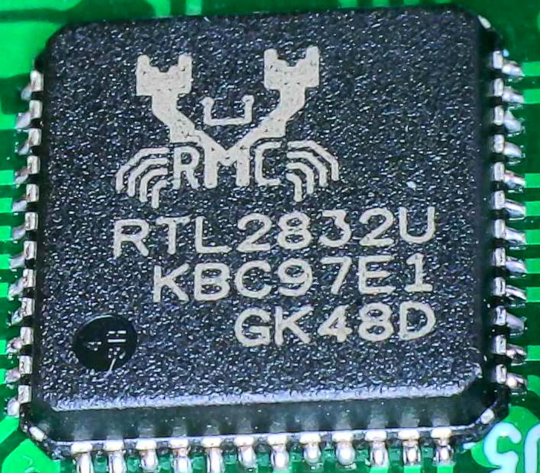 Blue R820T2 RTL2832U, 0.5 PPM TCXO ADS-B SDR w/Amp and 1090 Mhz Filter, Antenna & Software on Industrial MicroSD - Image 9