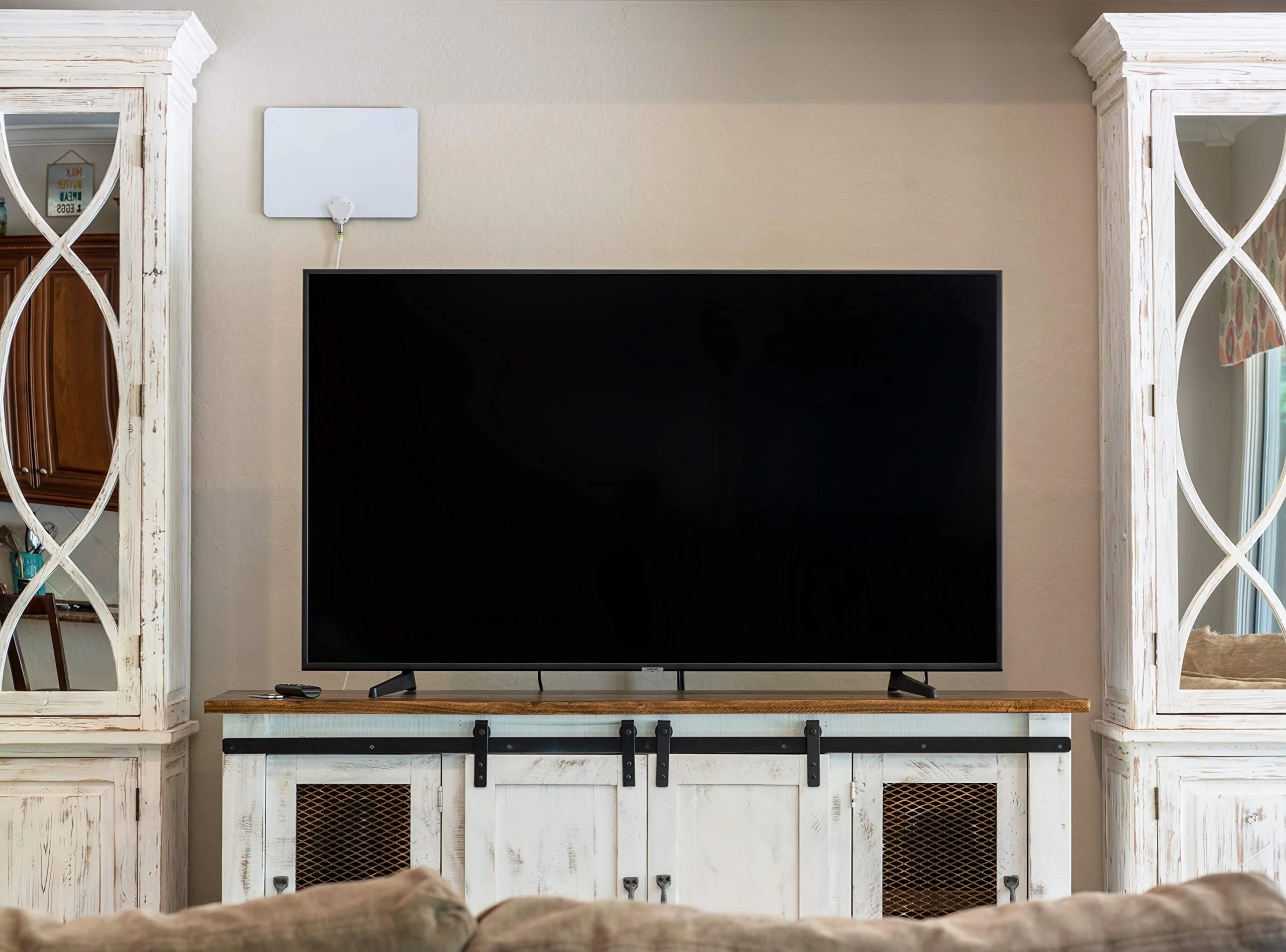 Channel Master Flatenna Ultra-Thin Indoor TV Antenna 35 Mile Range - Dual Sided Black or White - CM-4001HDBW Non Amplified - Image 7