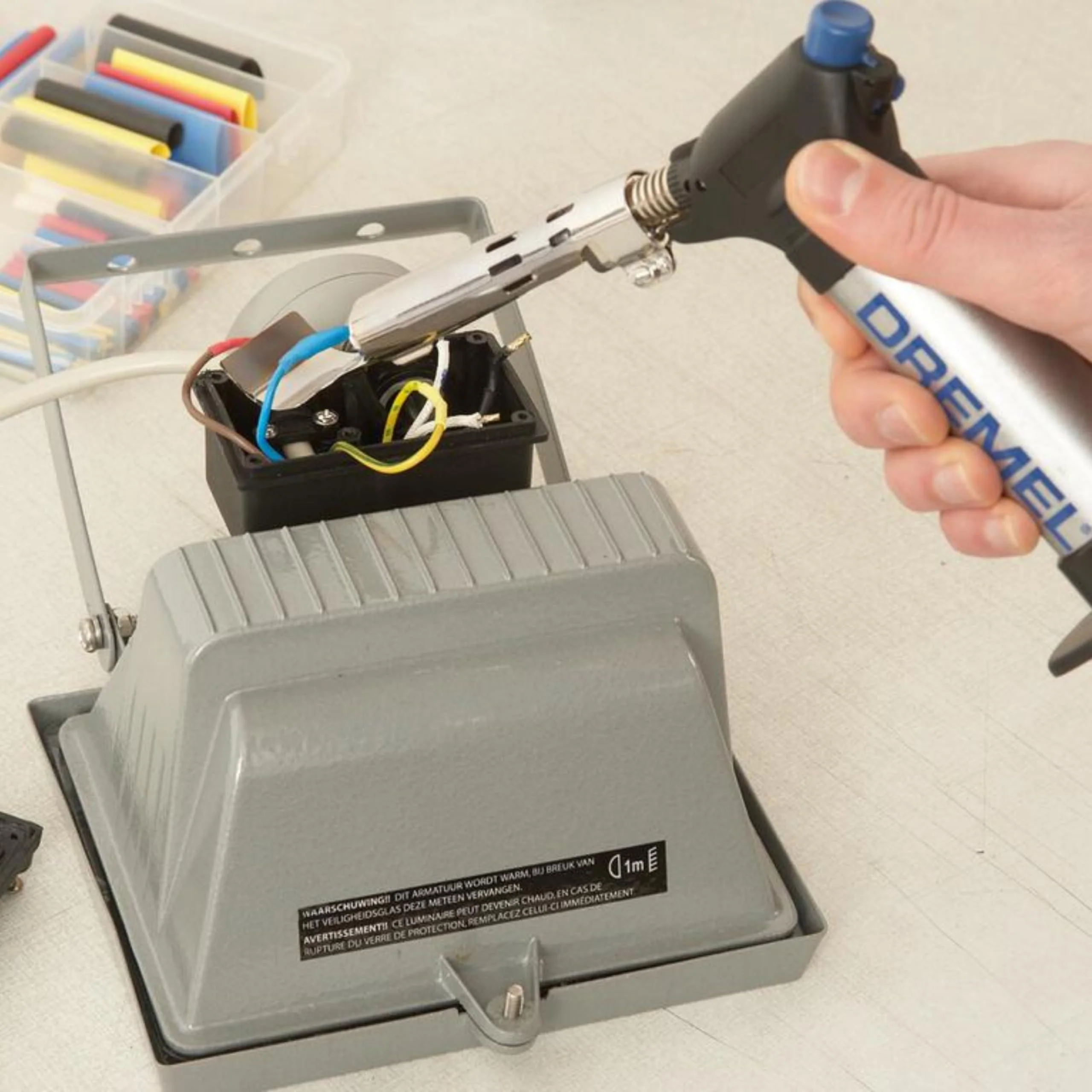 Dremel 2200 VersaFlame Multifunctional Butane Gas Burner - Butane Gas Blowtorch, Gas Burner and Soldering Kit (with 5 Accessories for Soldering, Shrinking, Welding, Flambing) New Dremel Versaflame 2200-7 - Image 6
