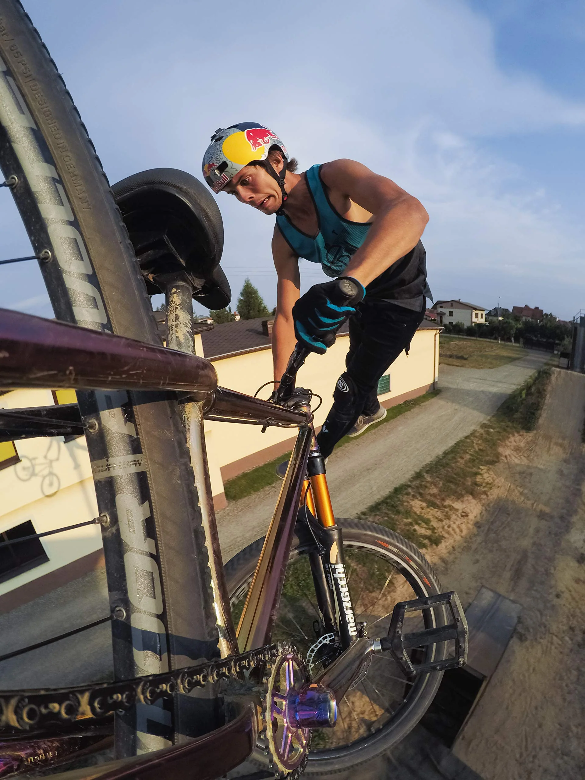 GoPro Handlebar/Seatpost/Pole Mount (All GoPro Cameras) - Official GoPro Mount Black - Image 6