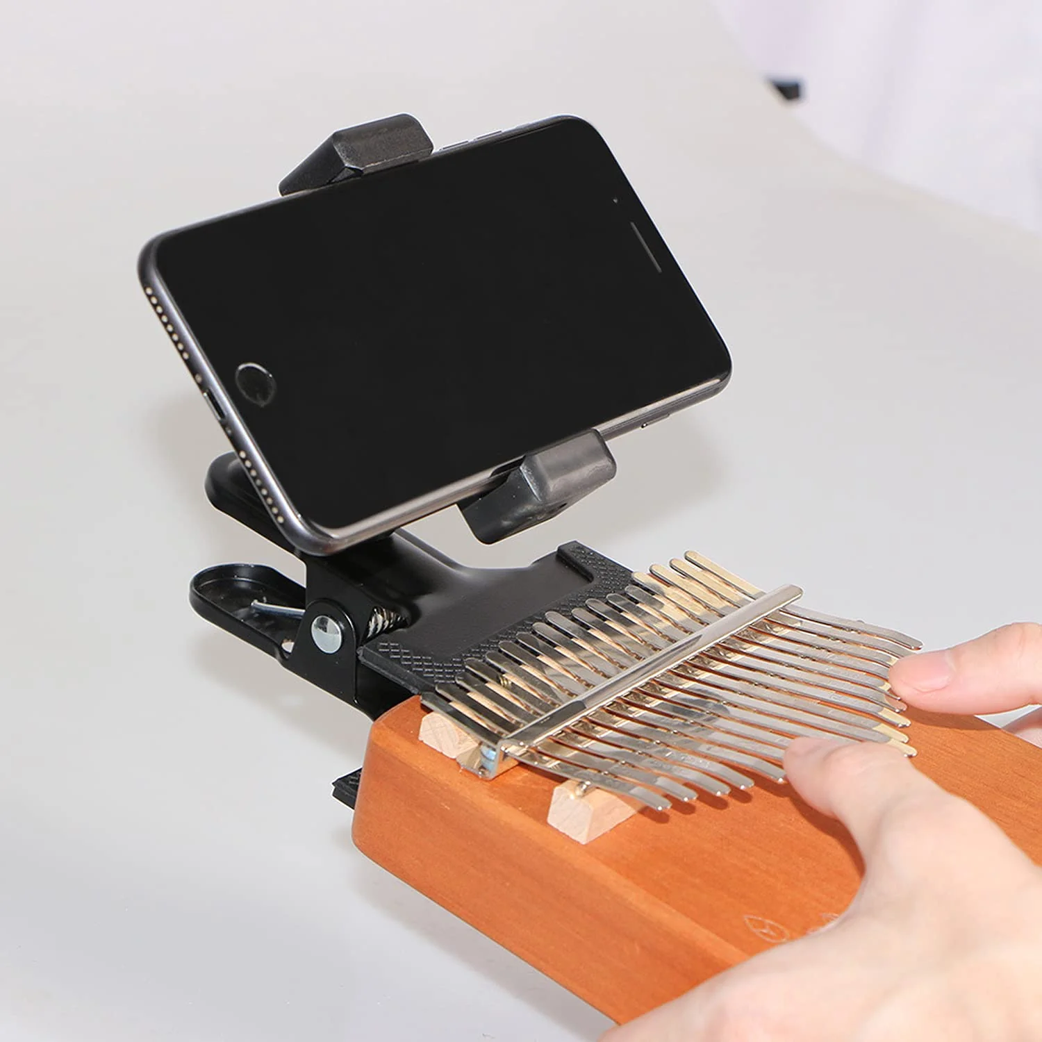 Guitar Head Phone Holder Mount for Live Broadcast Teaching Video Recording Android and iPhone Compatible Guitar/Electric Guitar/Bass/Ukulele - Image 5