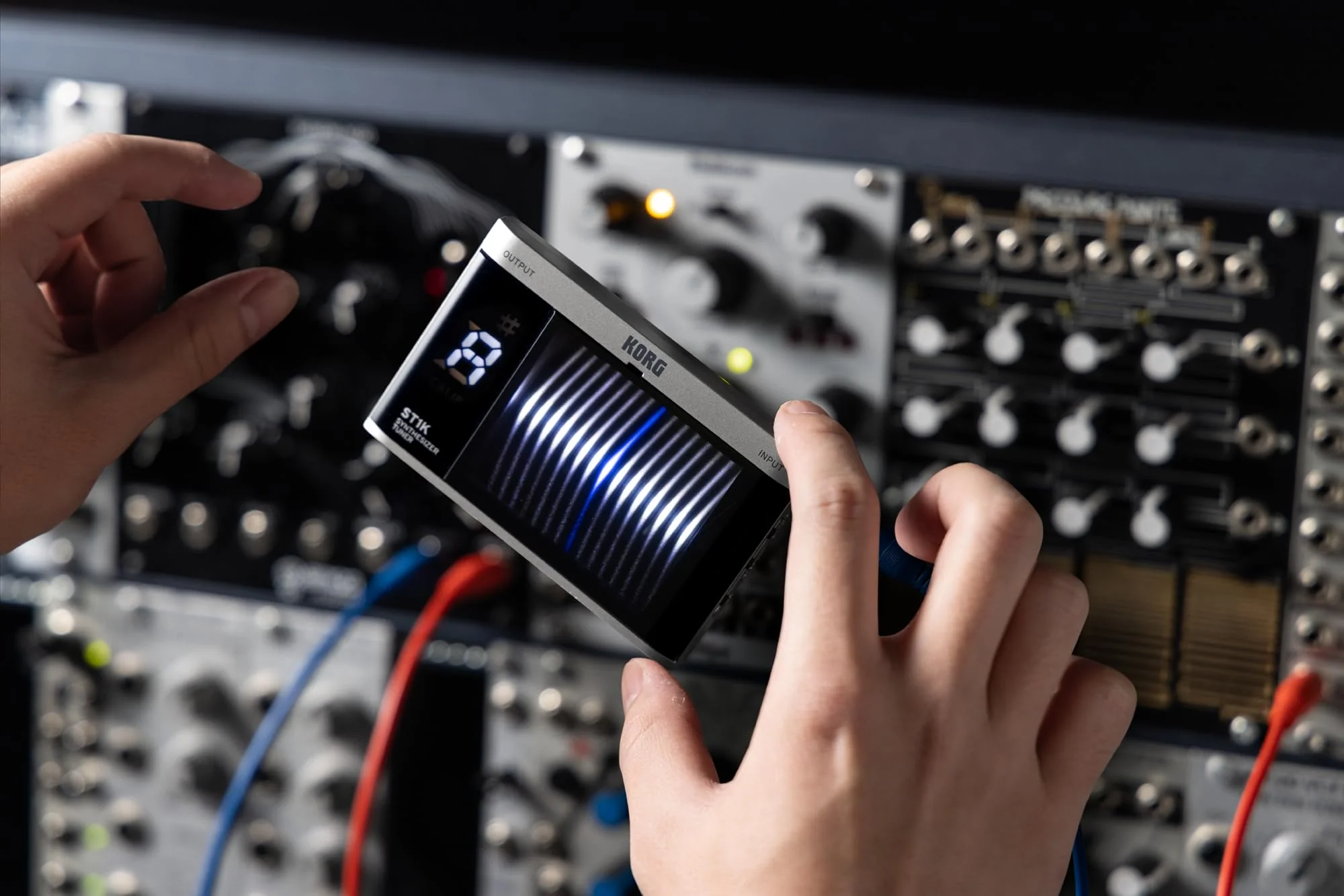 Korg ST1K Tuner for Analog and Modular Synthesizers w/ 3D Visual Meter and Optimized Circuitry - Image 2