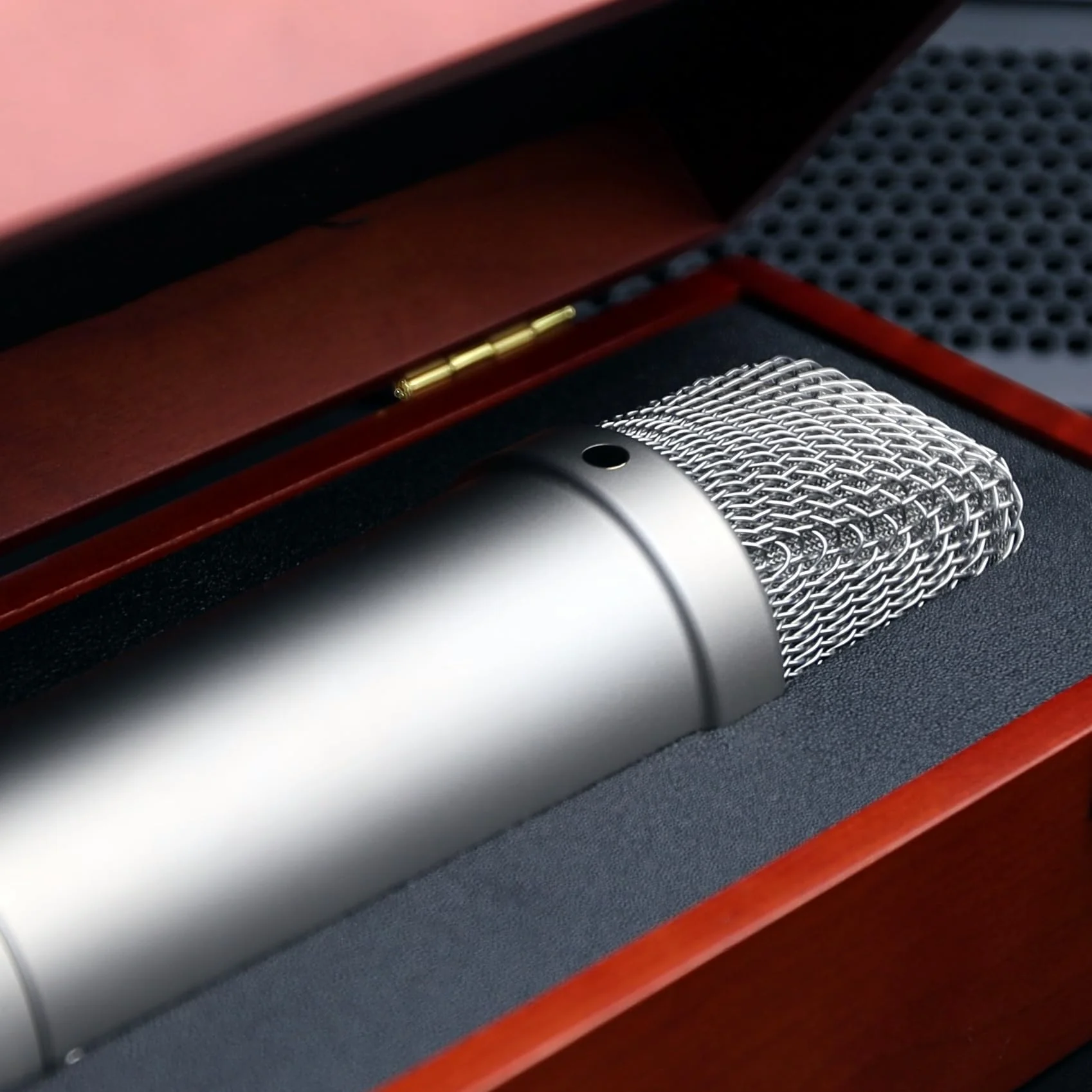 Microphone Case For Rode NT1 | Wooden Microphone Box Protective Case For Rode NT1 5th Gen Mic Prevent Scratches, Dents, Dust & Moisture - Image 5