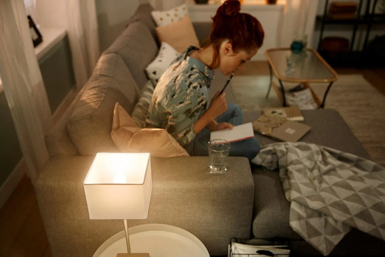 Philips Hue White E14 Luster, 2 x 470 lm, Dimmable, Warm White Light, Controllable via App, Compatible with Amazon Alexa (Echo, Echo Dot), Pack of 2 Doppelpack Single - Image 7
